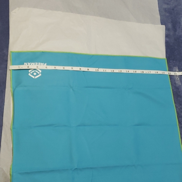 COPY - NWOT Freeman Sport light weight Towel - Picture 5 of 7